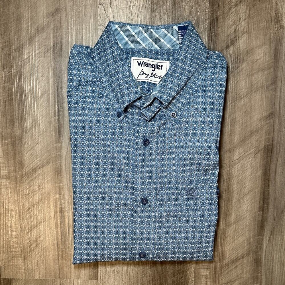 Wrangler George Strait Western Geo Print Long Sleeve Button Down - Large